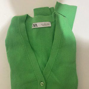 Zara Ribbed  Button Down Style  Long-Sleeves- Like New - Size S